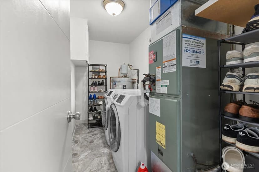 Property photo for 1011 Ne 180th Street, Shoreline photo 21