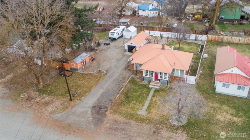 Property photo for 814 Cleveland Avenue, South Cle Elum photo 36