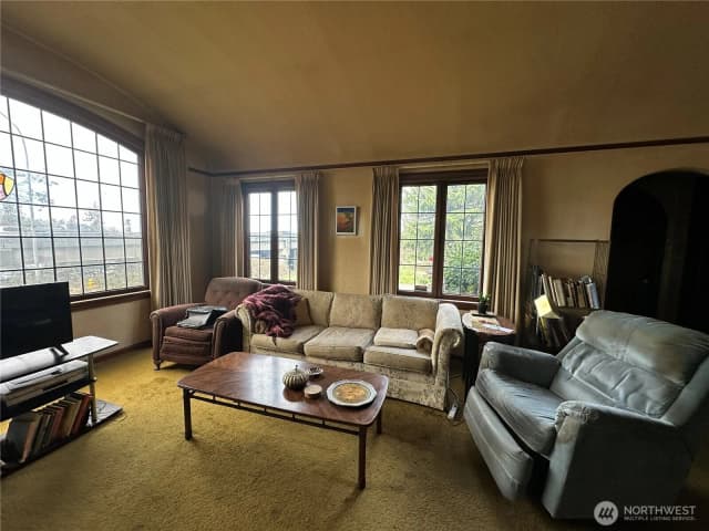 Property photo for 1603 Lakeview Boulevard E, Seattle photo 5