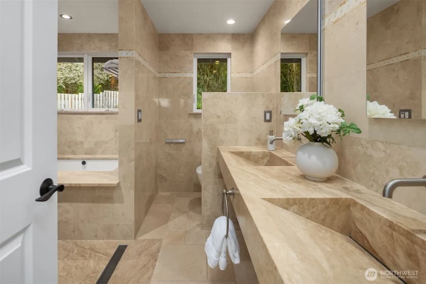 Property photo for 8413 Se 53rd Place, Mercer Island photo 24