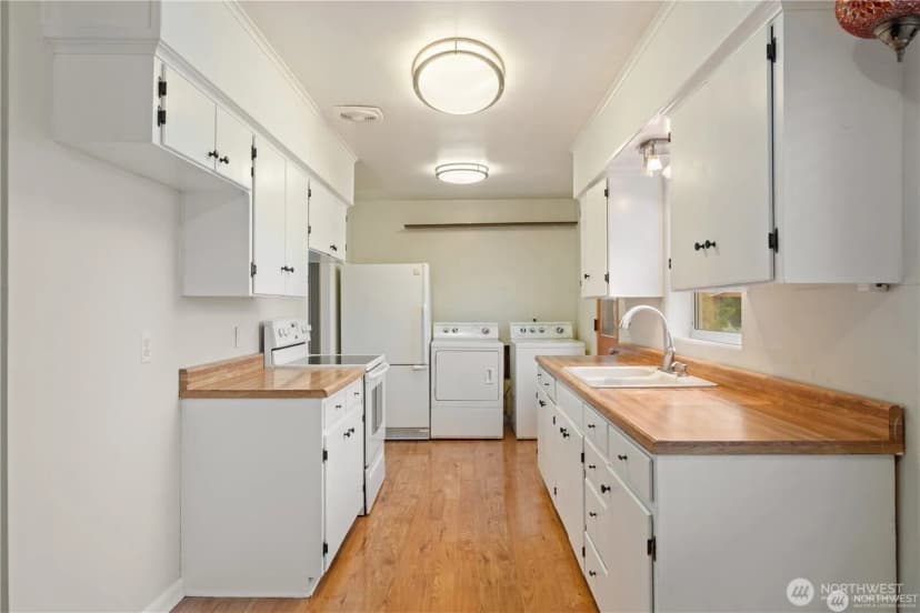 Property photo for 1123 Forest Glen Road, Oak Harbor photo 10