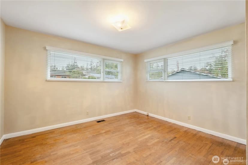 Property photo for 1123 Forest Glen Road, Oak Harbor photo 19