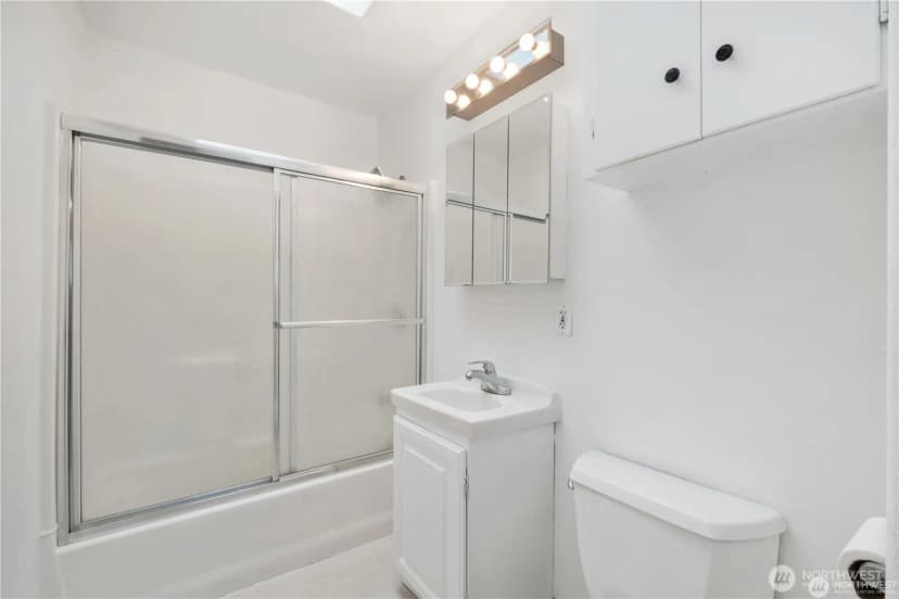 Property photo for 1123 Forest Glen Road, Oak Harbor photo 16