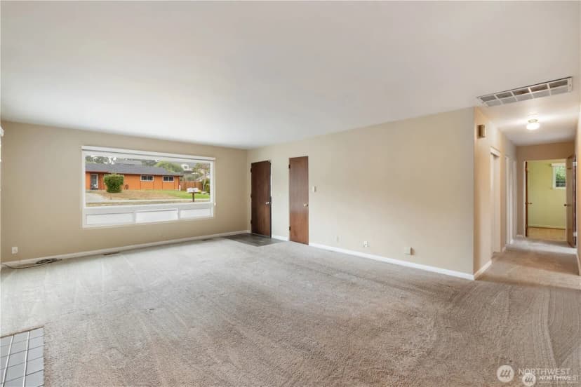 Property photo for 1123 Forest Glen Road, Oak Harbor photo 7