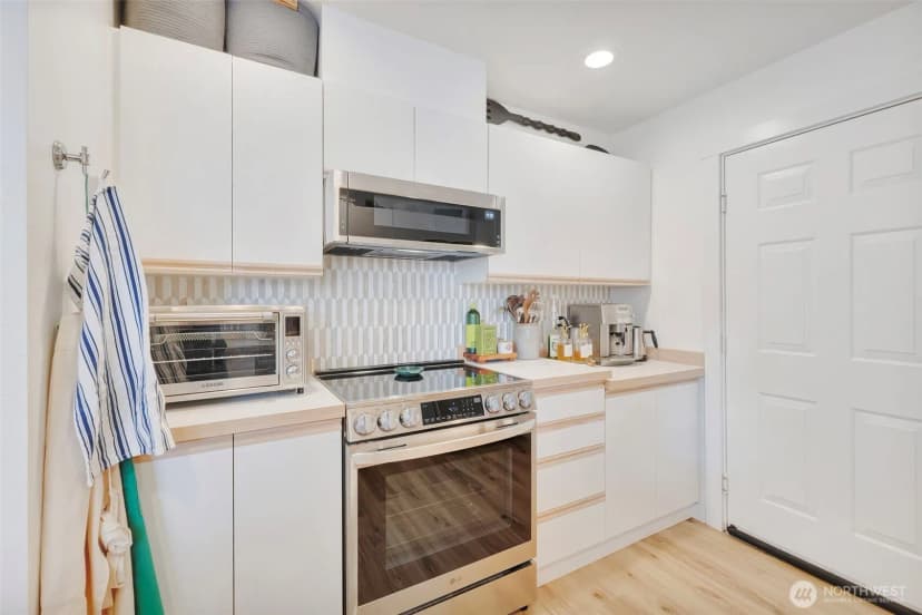 Property photo for 23519 55th Avenue S #12-1, Kent photo 11