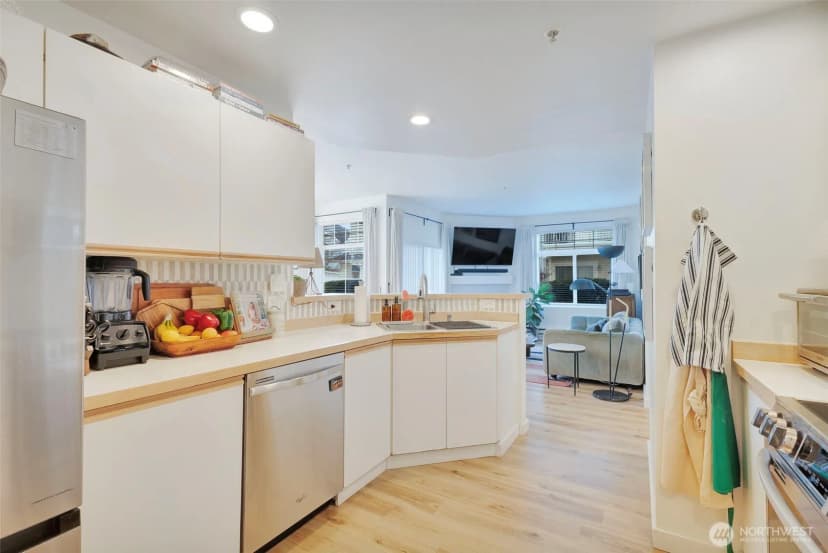 Property photo for 23519 55th Avenue S #12-1, Kent photo 12