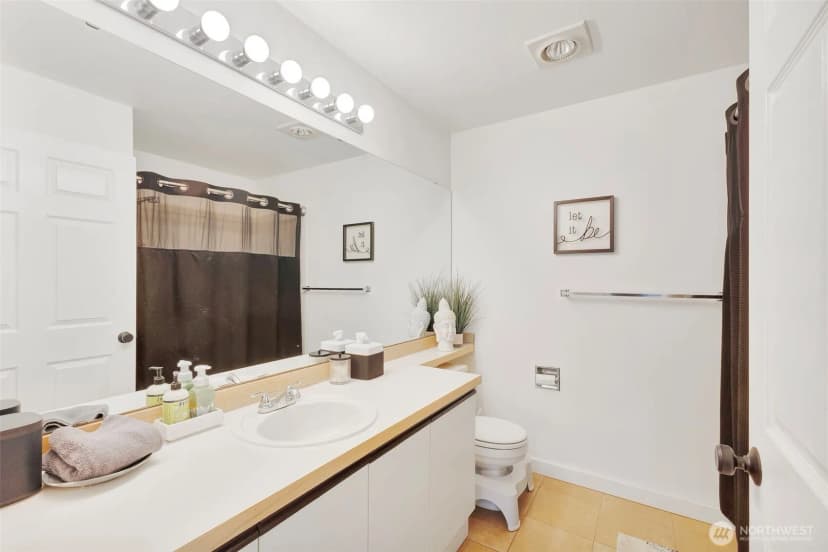 Property photo for 23519 55th Avenue S #12-1, Kent photo 14
