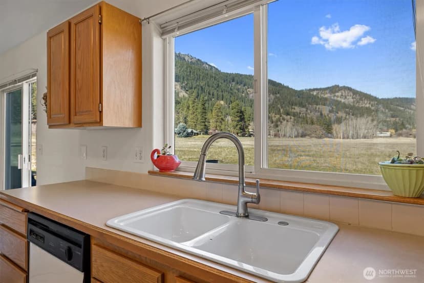 Property photo for 300 Tumwater Drive, Leavenworth photo 9