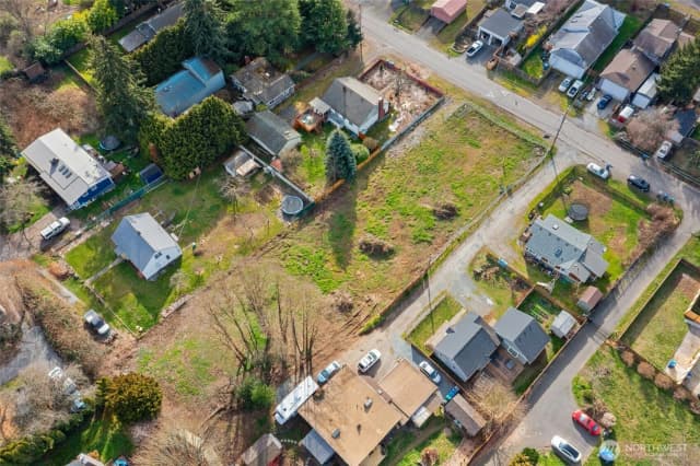 Property photo for 9806 30th Avenue Sw, Seattle photo 2