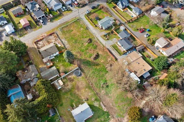 Property photo for 9806 30th Avenue Sw, Seattle photo 4