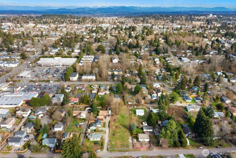 Property photo for 9806 30th Avenue Sw, Seattle photo 12