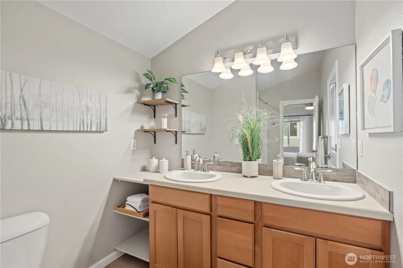Property photo for 10130 Holman Road Nw #a, Seattle photo 12