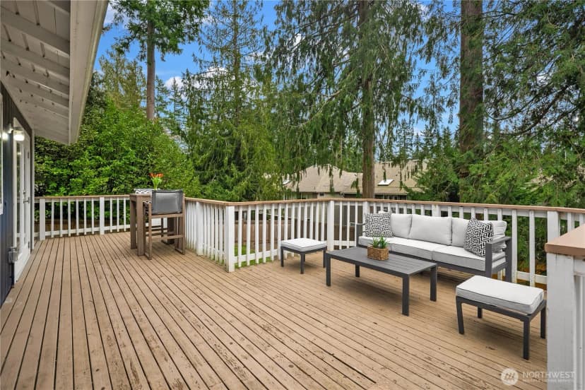 Property photo for 21239 Ne 10th Place, Sammamish photo 28