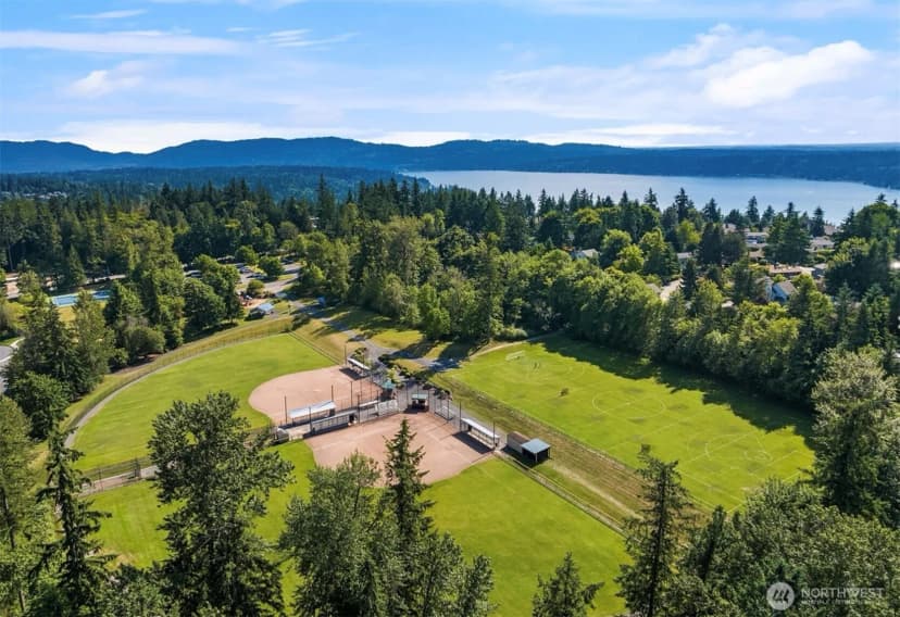 Property photo for 21239 Ne 10th Place, Sammamish photo 39