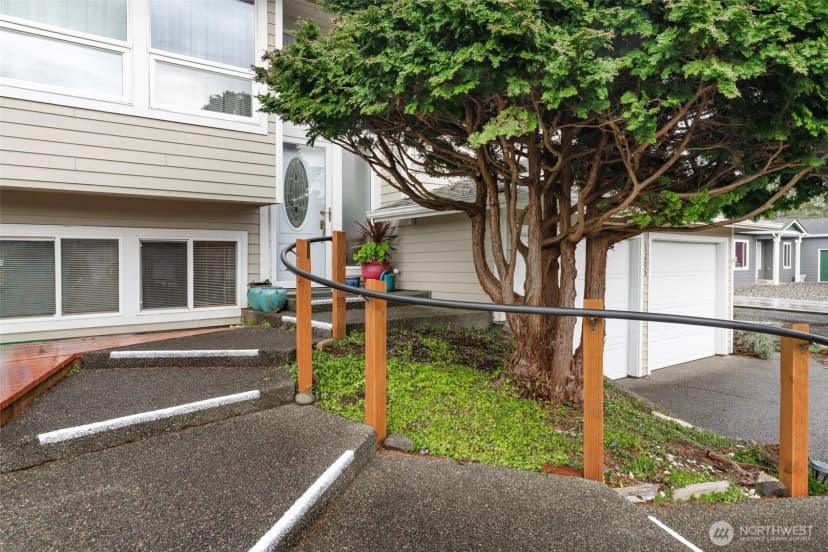 Property photo for 1205 195th Street, Long Beach photo 5