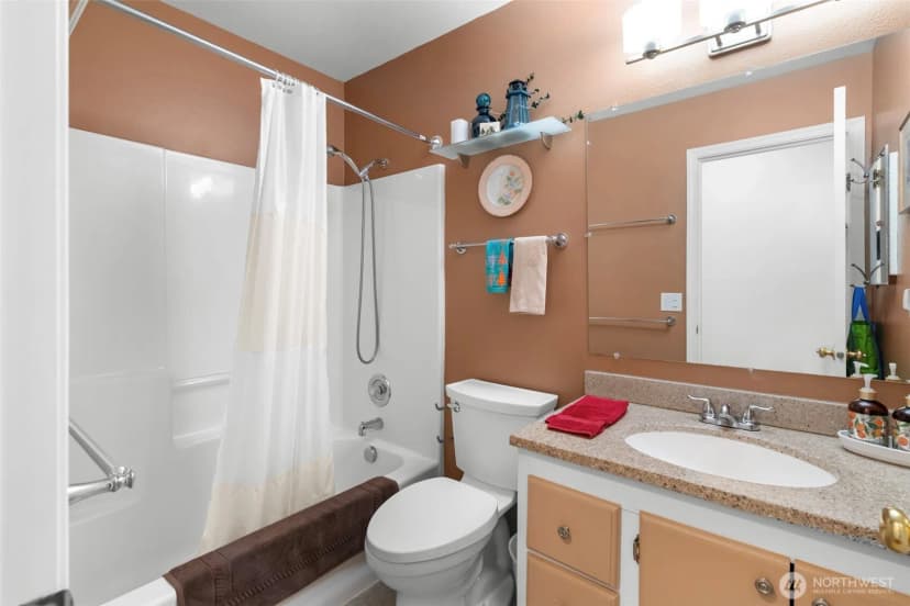 Property photo for 1205 195th Street, Long Beach photo 19