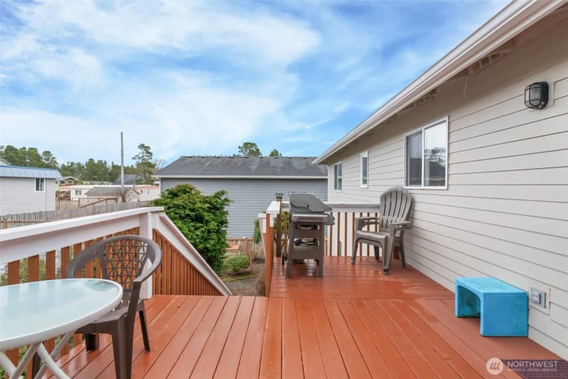 Property photo for 1205 195th Street, Long Beach photo 30