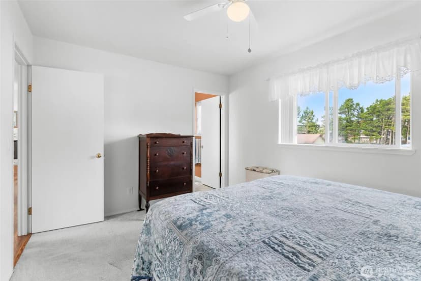 Property photo for 1205 195th Street, Long Beach photo 15