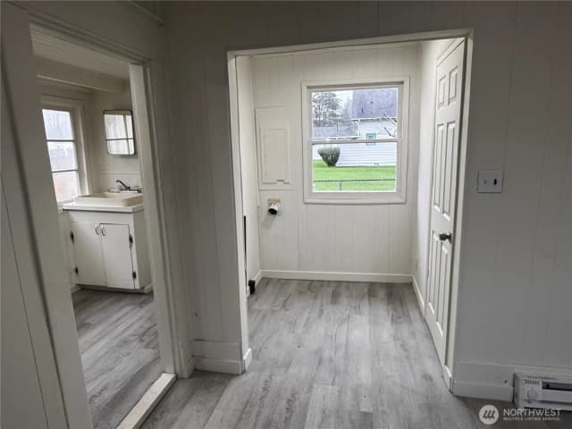 Property photo for 517 Water Street, South Bend photo 3