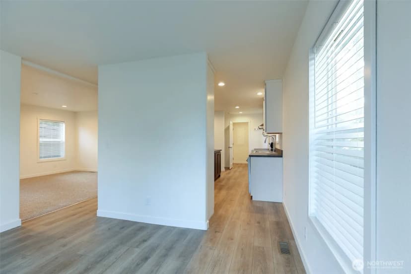 Property photo for 390 Ledgewood Beach Road, Coupeville photo 13