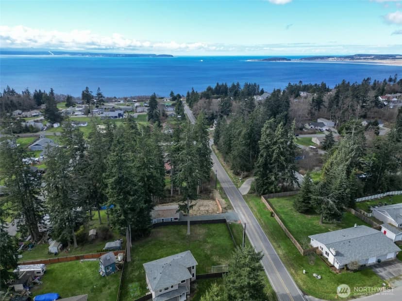 Property photo for 390 Ledgewood Beach Road, Coupeville photo 20