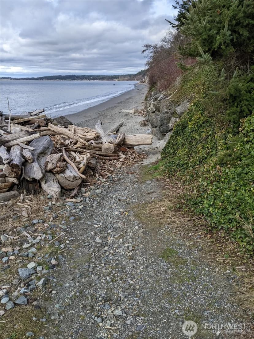 Property photo for 390 Ledgewood Beach Road, Coupeville photo 26