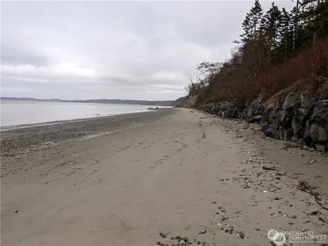 Property photo for 390 Ledgewood Beach Road, Coupeville photo 27