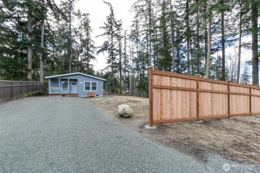 Property photo for 390 Ledgewood Beach Road, Coupeville photo 22