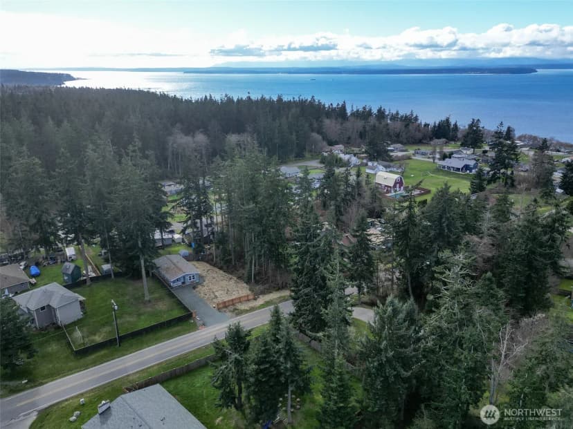 Property photo for 390 Ledgewood Beach Road, Coupeville photo 19