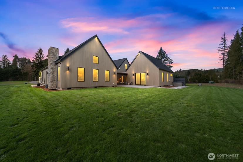 Property photo for 210 Eagle Court, Woodland