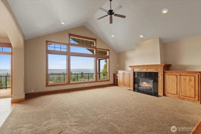 Property photo for 10321 N Navaho Drive, Spokane photo 9