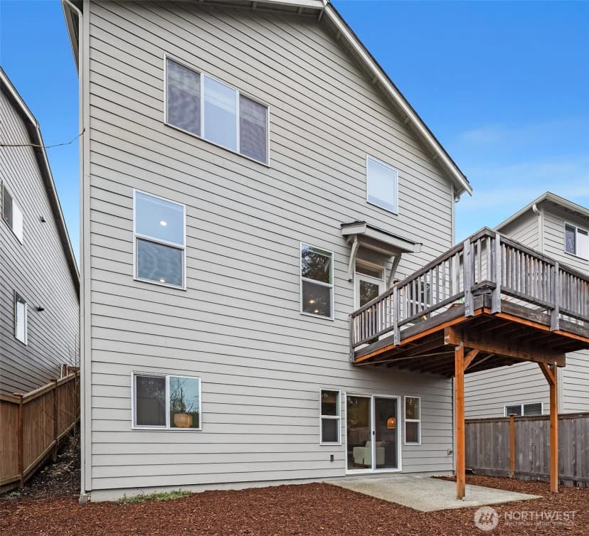 Property photo for 27926 219th Place Se, Maple Valley photo 34