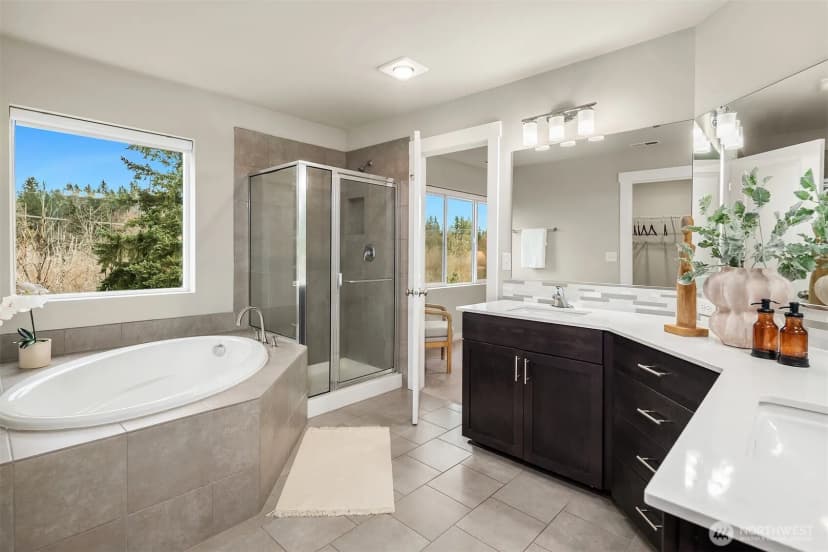 Property photo for 27926 219th Place Se, Maple Valley photo 19