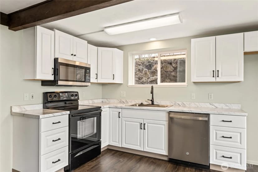 Property photo for 314 3rd Avenue W, Omak photo 8