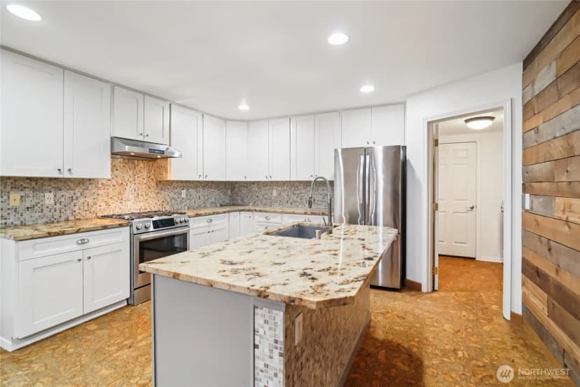 Property photo for 23918 Se 5th Street, Sammamish photo 10