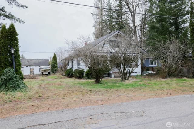 Property photo for 239 6th Street, Gold Bar photo 2