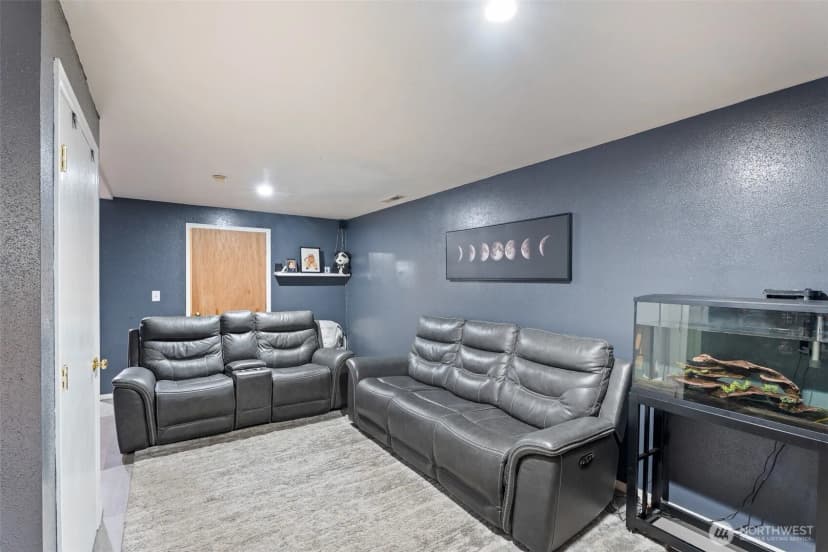 Property photo for 1716 N Anne Avenue, East Wenatchee photo 26