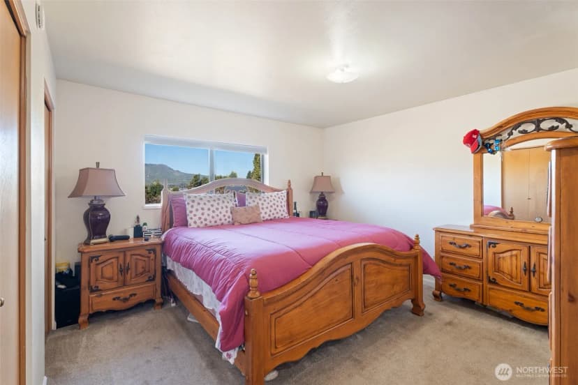 Property photo for 1716 N Anne Avenue, East Wenatchee photo 17