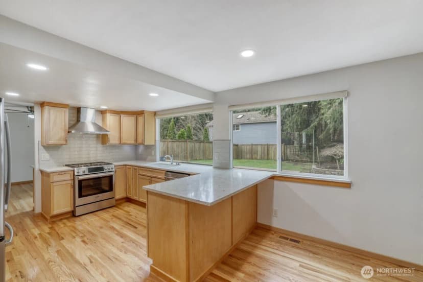Property photo for 9615 Ne 201st Street, Bothell photo 6