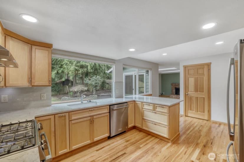 Property photo for 9615 Ne 201st Street, Bothell photo 7