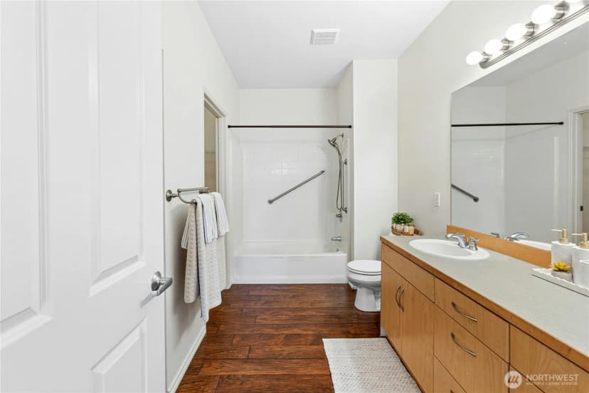 Property photo for 529 241st Lane Se, Sammamish photo 18