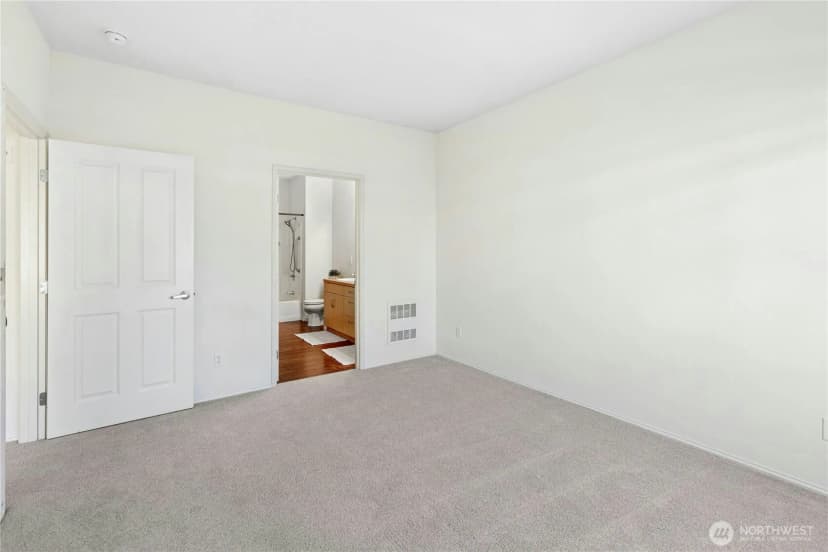 Property photo for 529 241st Lane Se, Sammamish photo 17