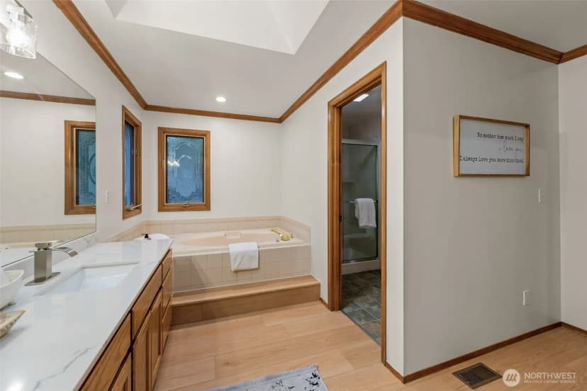 Property photo for 4712 241st Avenue Se, Sammamish photo 23