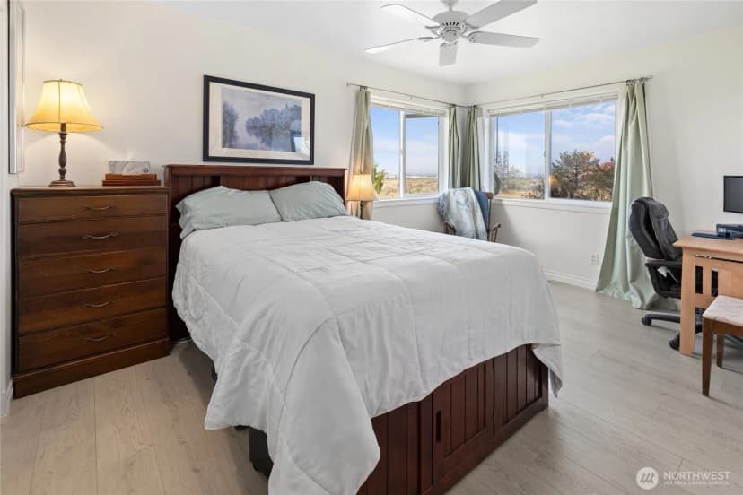 Property photo for 13021 Road 12.7 Nw, Quincy photo 15