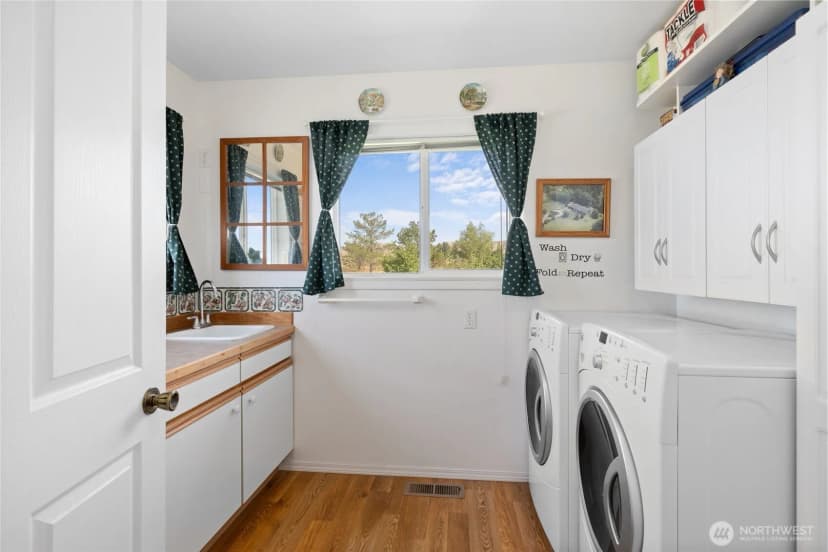 Property photo for 13021 Road 12.7 Nw, Quincy photo 14