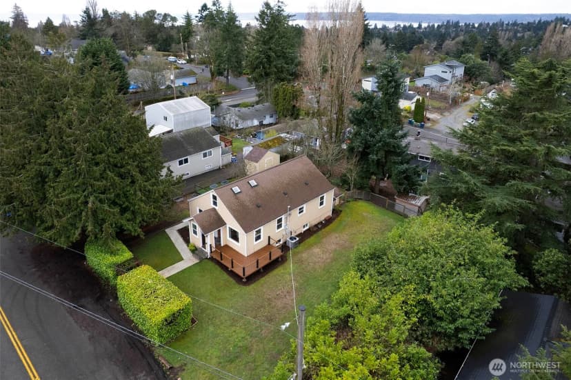Property photo for 10633 21st Avenue Sw, Seattle photo 33