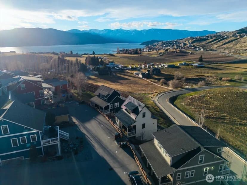 Property photo for 118 Porcupine Lane, Chelan photo 3