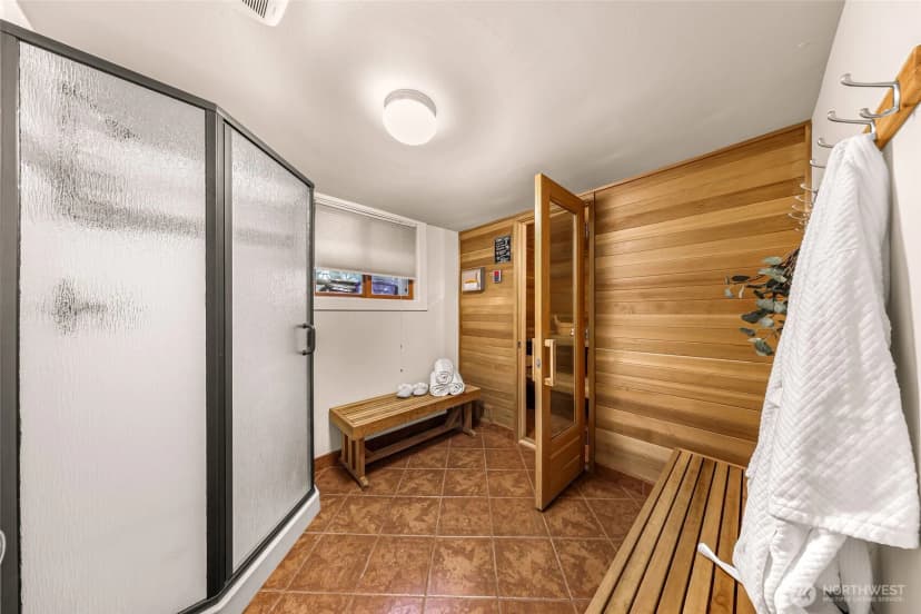 Property photo for 2333 Federal Avenue E, Seattle photo 32