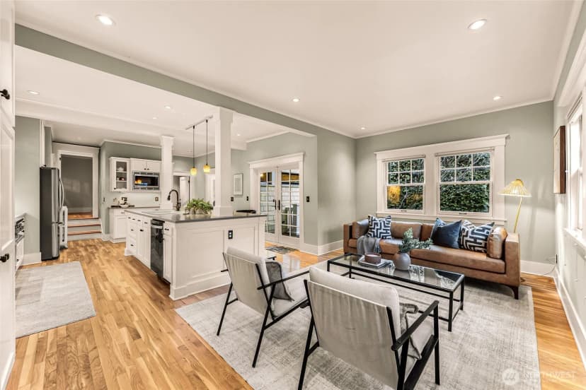 Property photo for 2333 Federal Avenue E, Seattle photo 14