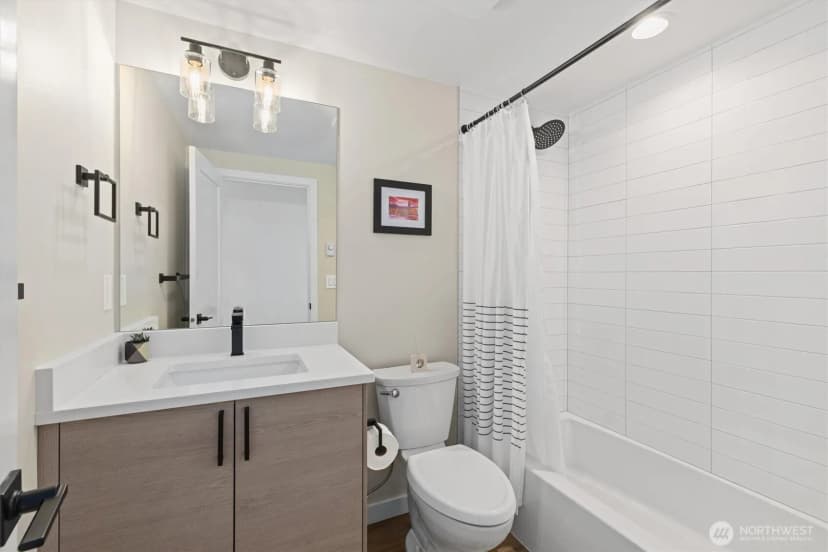 Property photo for 4203 Sw Raymond Street, Seattle photo 25